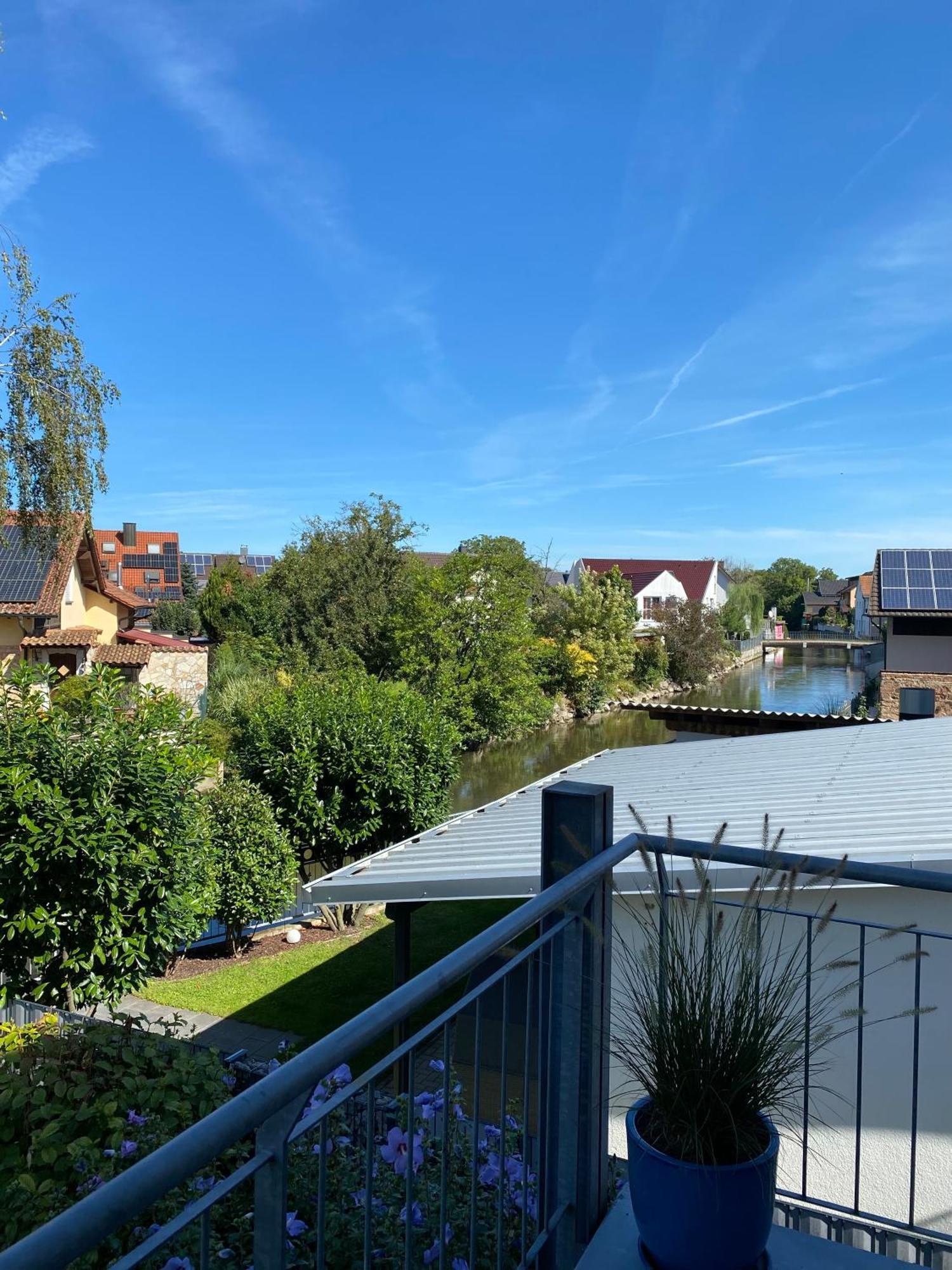 Harmony Apartment, Your Holiday Home In Rust With Balcony & River-View, 5Min To Europa-Park ภายนอก รูปภาพ